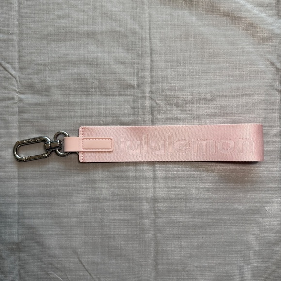 HOST PICK 💗 Custom Pink Lululemon Wristlet - Picture 4 of 9